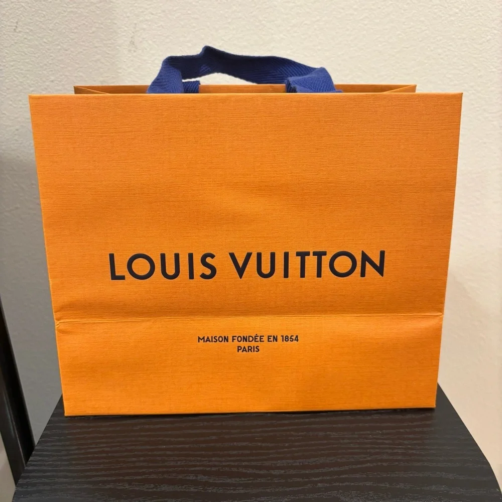 Louis Vuitton Paper Shopping Bag Set